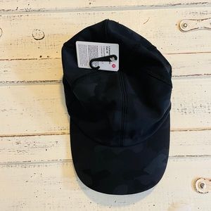 Tory Burch hat size M/L new